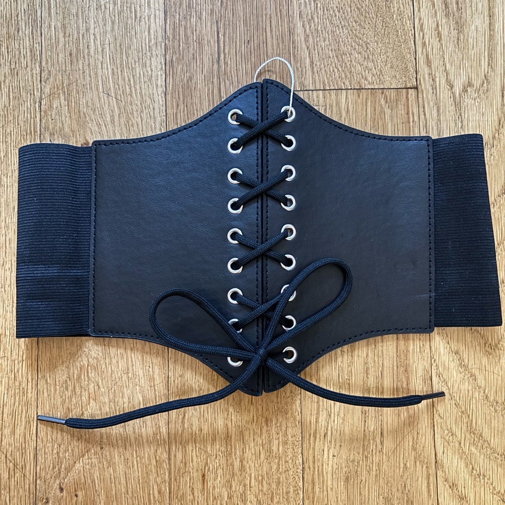 Black corset & white corset